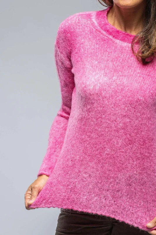 Nina Round Neck Sweater in Pink