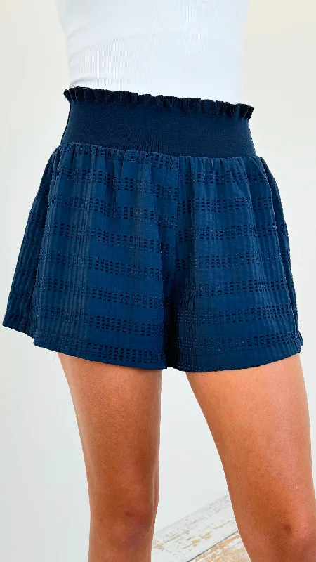 Wide Elastic Waist Textured Shorts