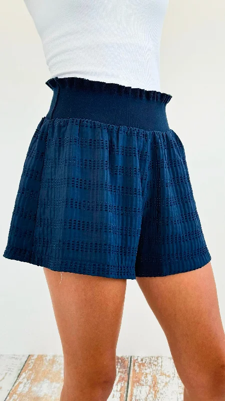 Wide Elastic Waist Textured Shorts