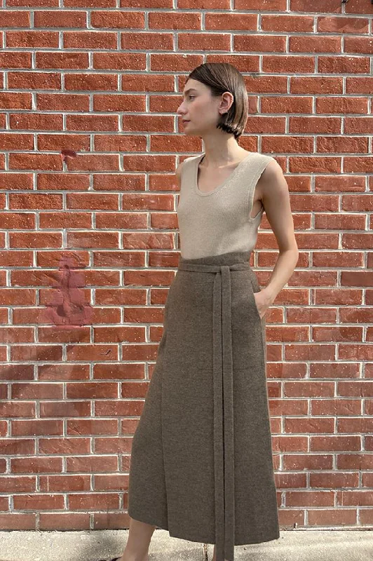 Double Knit Apron Skirt in Mushroom